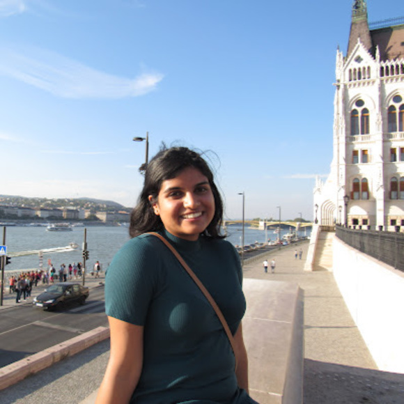 Meet your Posher, Aparna - Picture 1 of 1